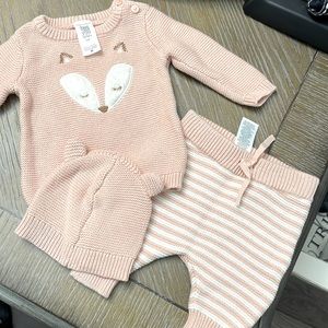 Newborn knit two piece